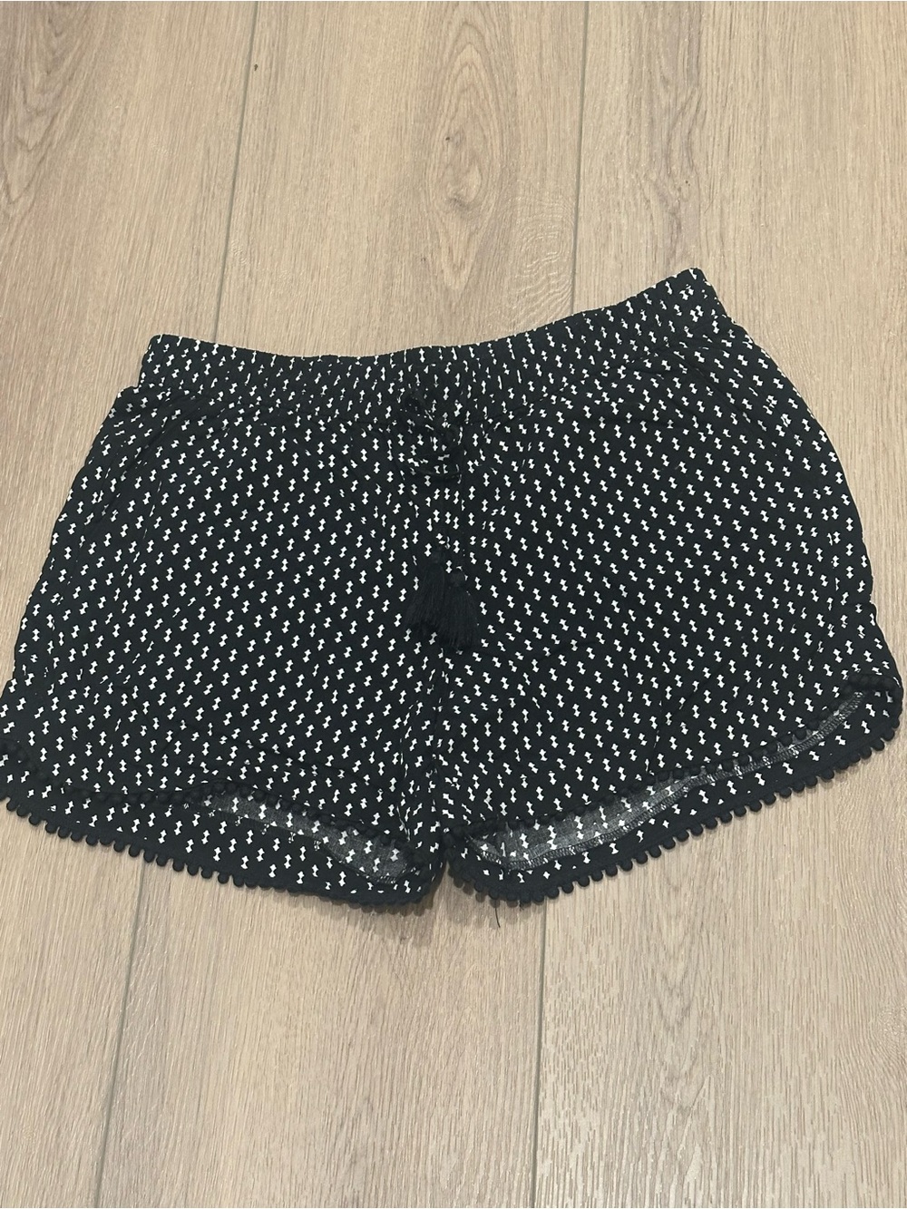 a.n.a Black Shorts with White Dot Print and Pom-Pom Trim